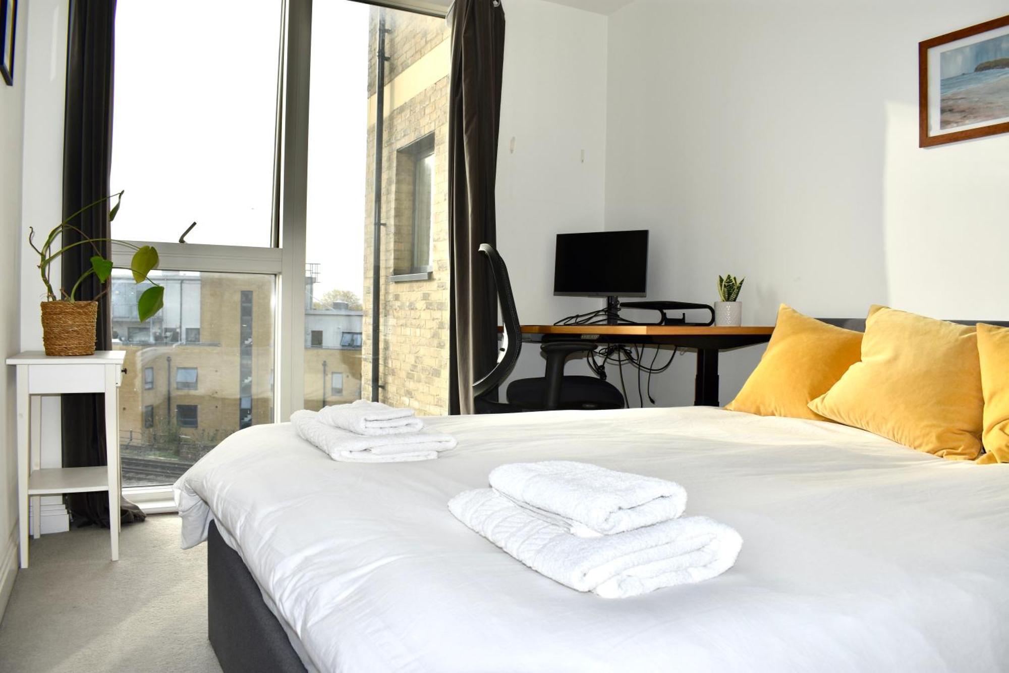Balcony High End 2-bed Flat In Camberwell For 6 Long Term Appartamento